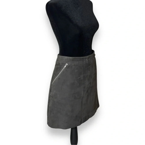 Topshop Dark Olive Suede High Waist Silver Zip Closure/Pocket Detail Mini Skirt - Picture 13 of 16